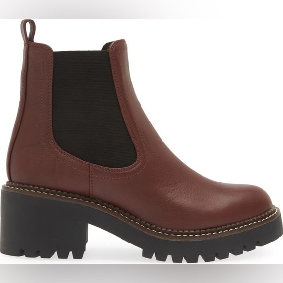Mia Chelsea Lug Boot Burgundy NWT - Picture 3 of 6